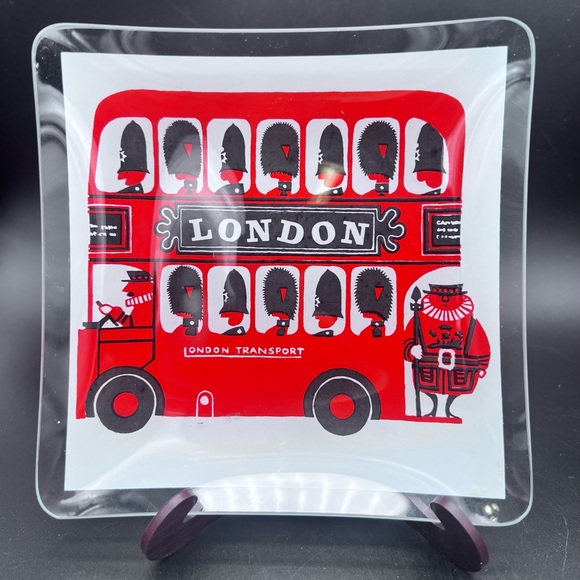 FIESTA GLASS ENGLAND London Transport Glass Ashtray Reverse Painted Trinket Dish - Picture 1 of 4